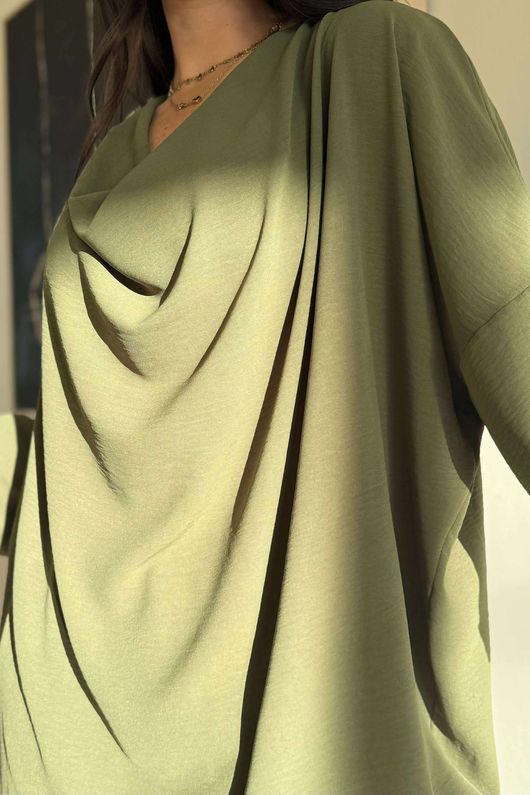 Suki Drape Cowl Blouse Khaki /9=